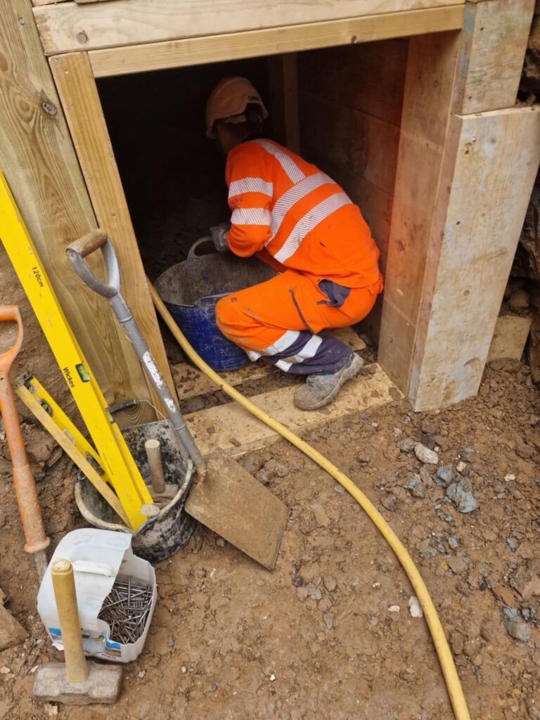 New sewer connection, 15m tunnelling and new chambers, photo 3